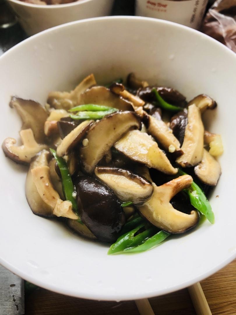 鲜美无比的蚝油香菇