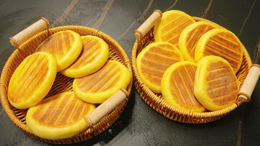 堂妈小厨——发面南瓜饼