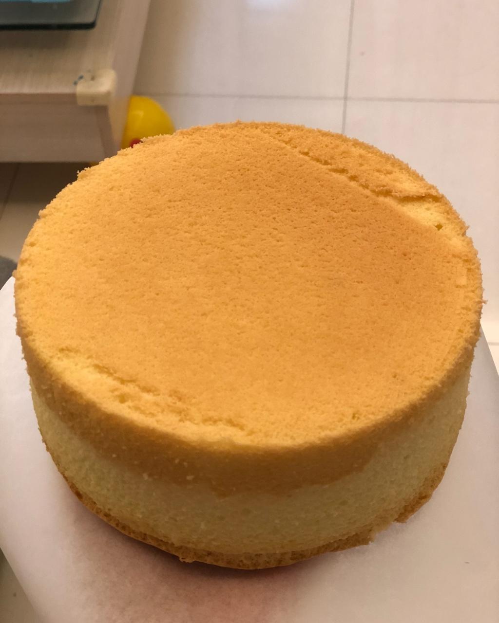 【6寸原味戚风蛋糕图片】_小萌萌_下厨房