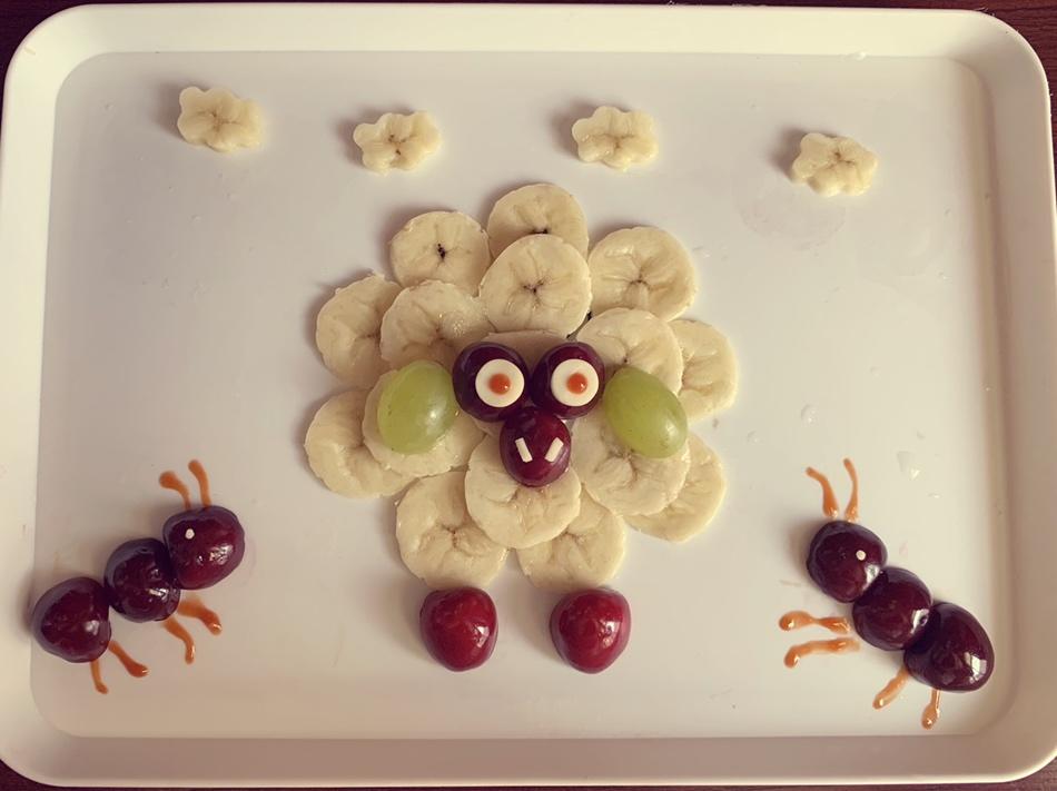 宝宝餐炒饭水果拼盘