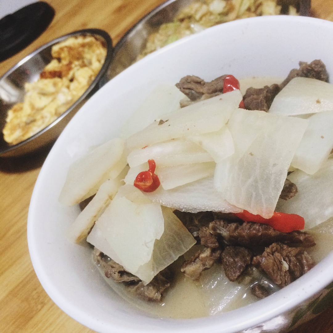 牛肉炖萝卜