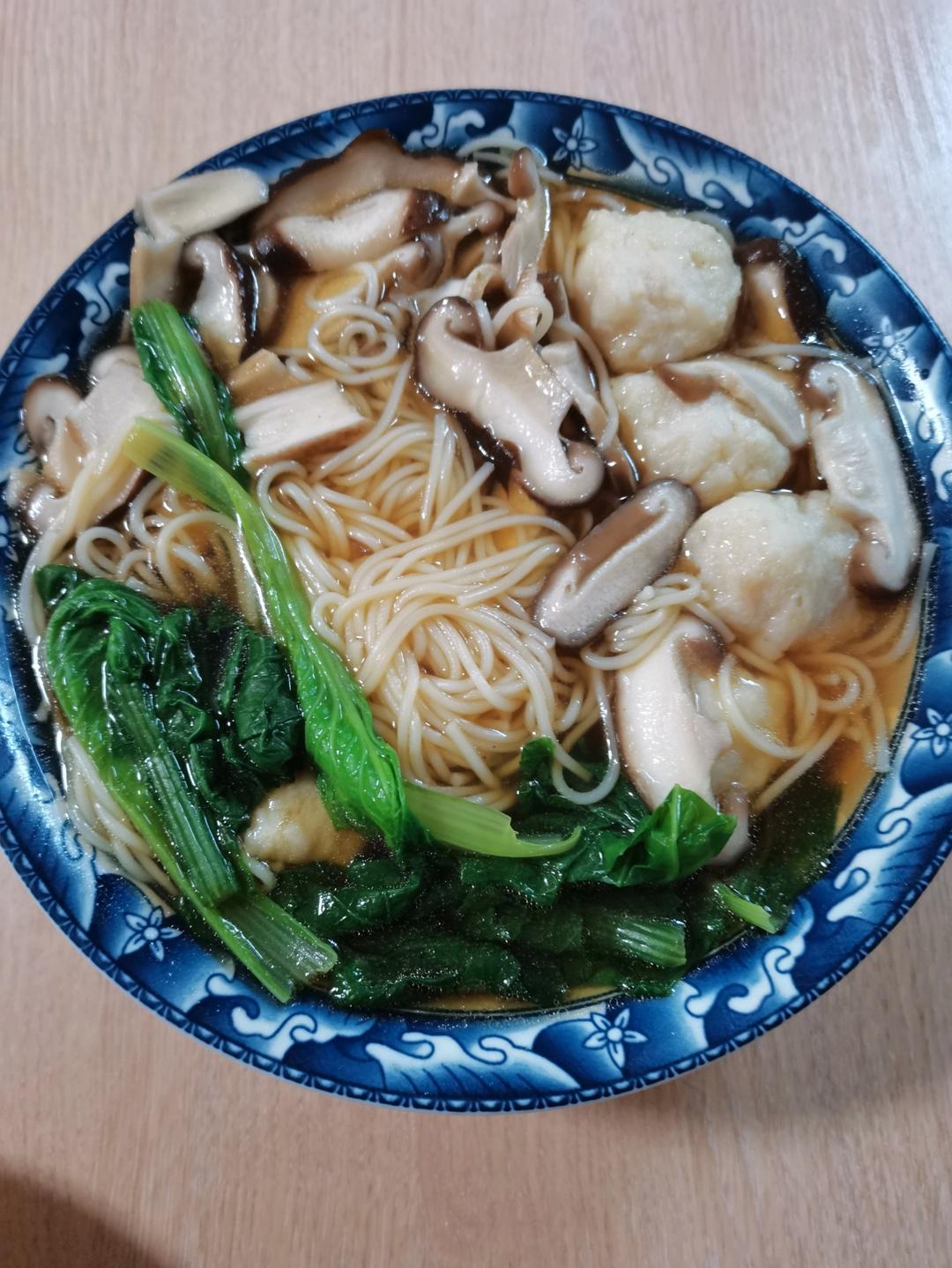 鱼丸素面