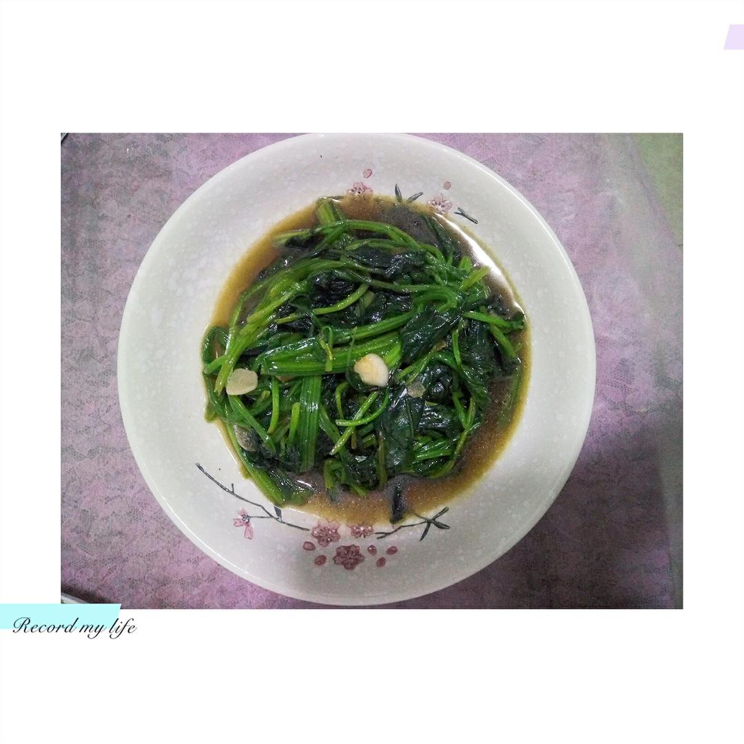 清炒菠菜