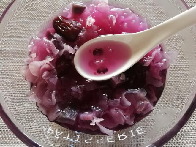 紫薯银耳红枣汤的做法