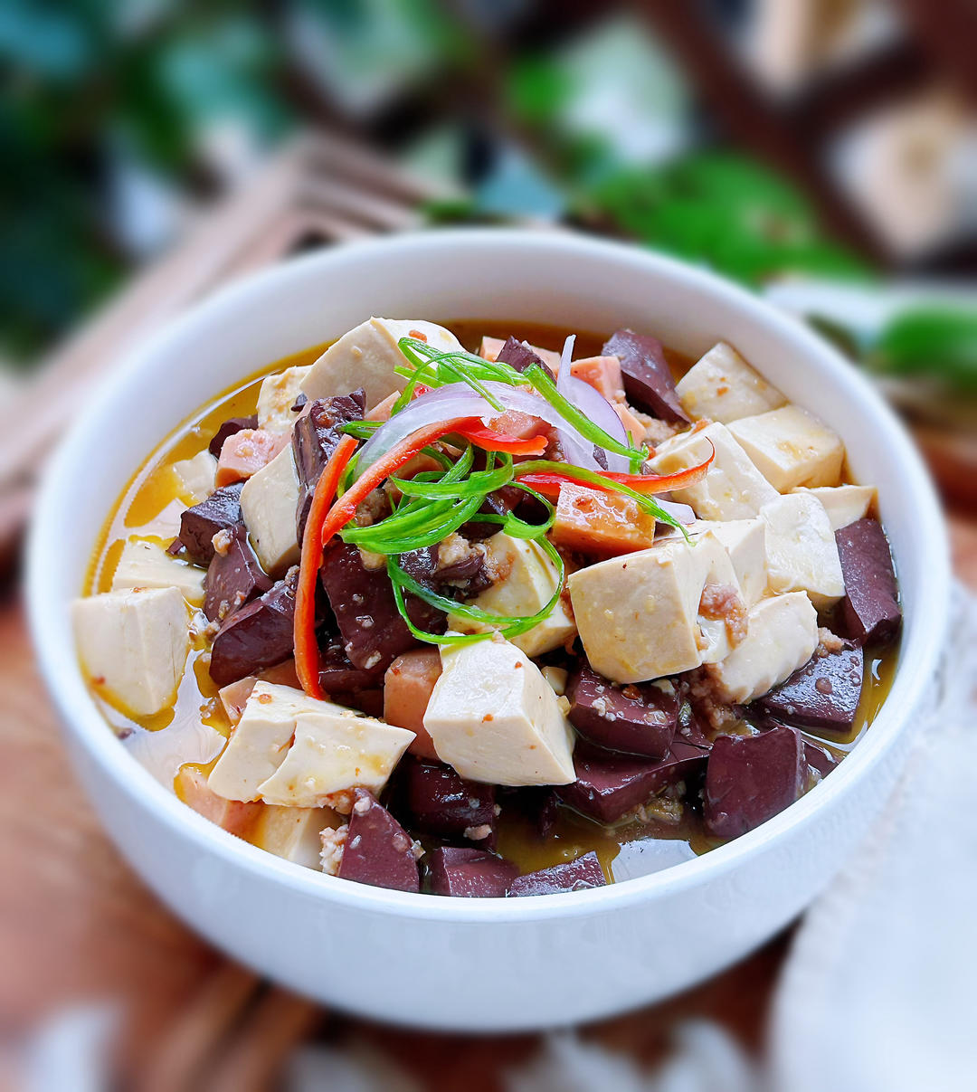 鲜掉眉毛的鸭血豆腐汤
