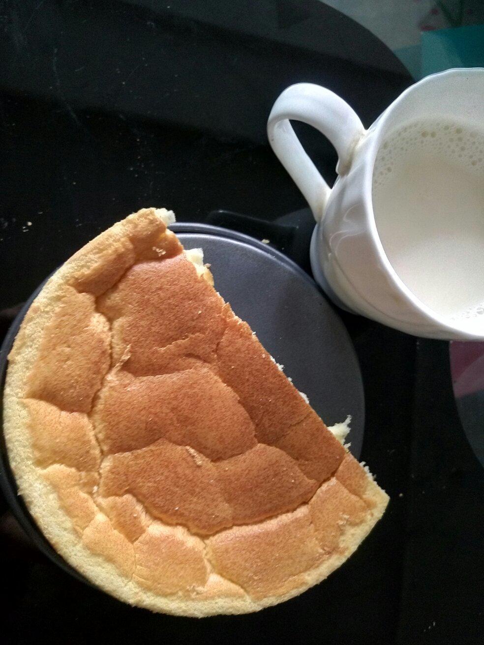 烤箱做蛋糕（戚风蛋糕的做法）