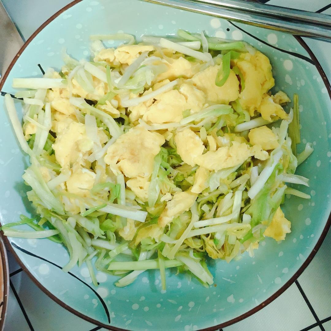 韭黄炒鸡蛋