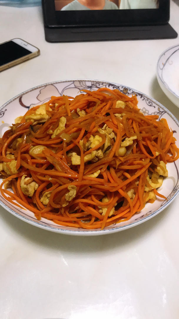 胡萝卜炒鸡蛋