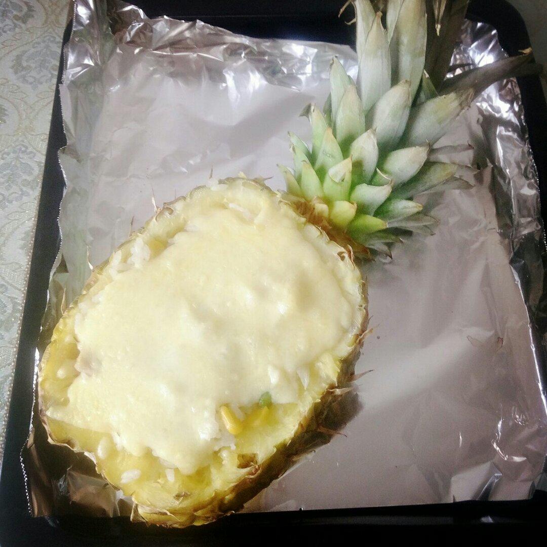马苏里拉芝士奶油菠萝焗饭