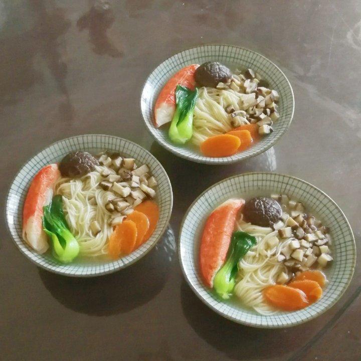 菌汤面条 看得见的香菇 尝得到的鲜美 这才是真正的菌汤