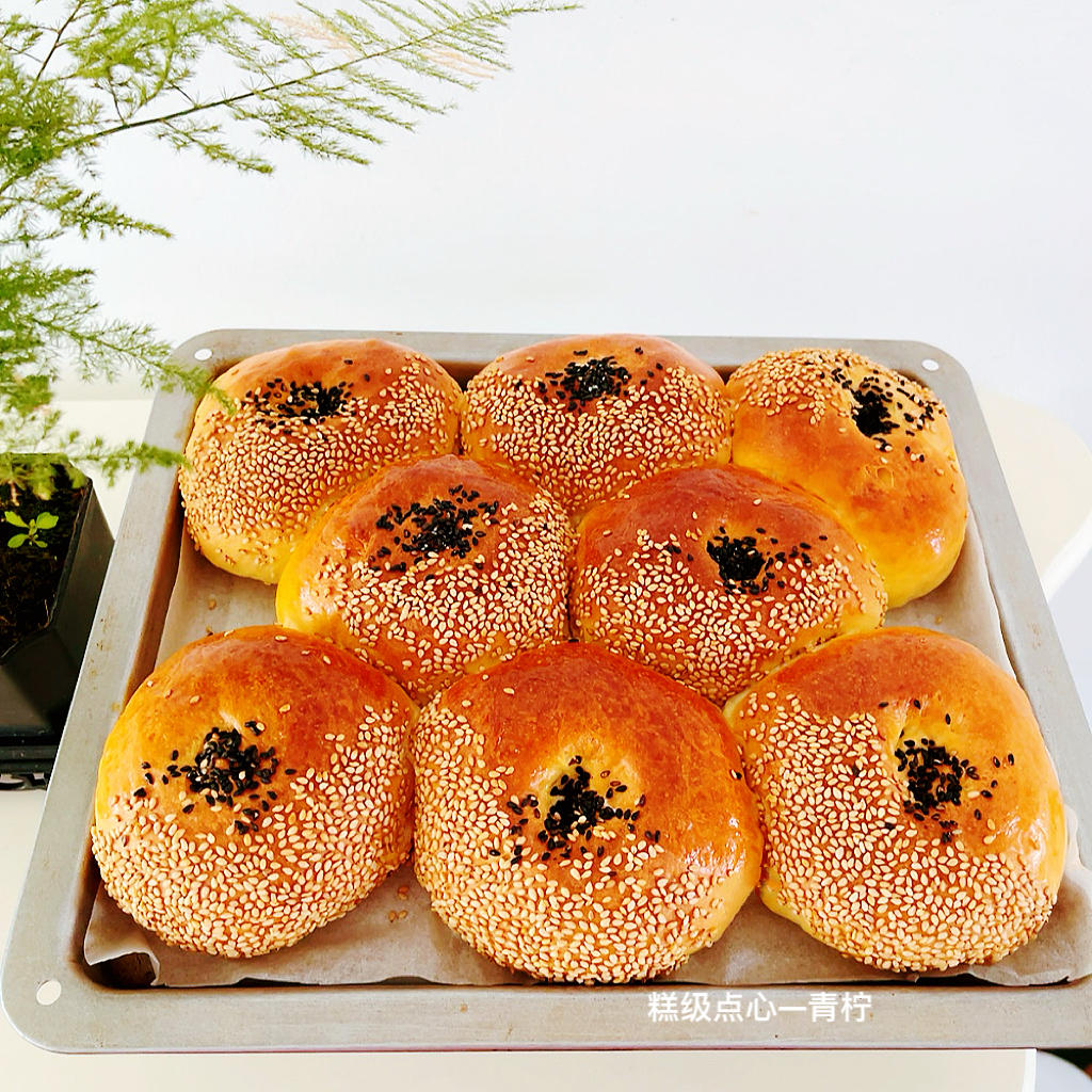 日式芝麻红豆包｜香甜柔软