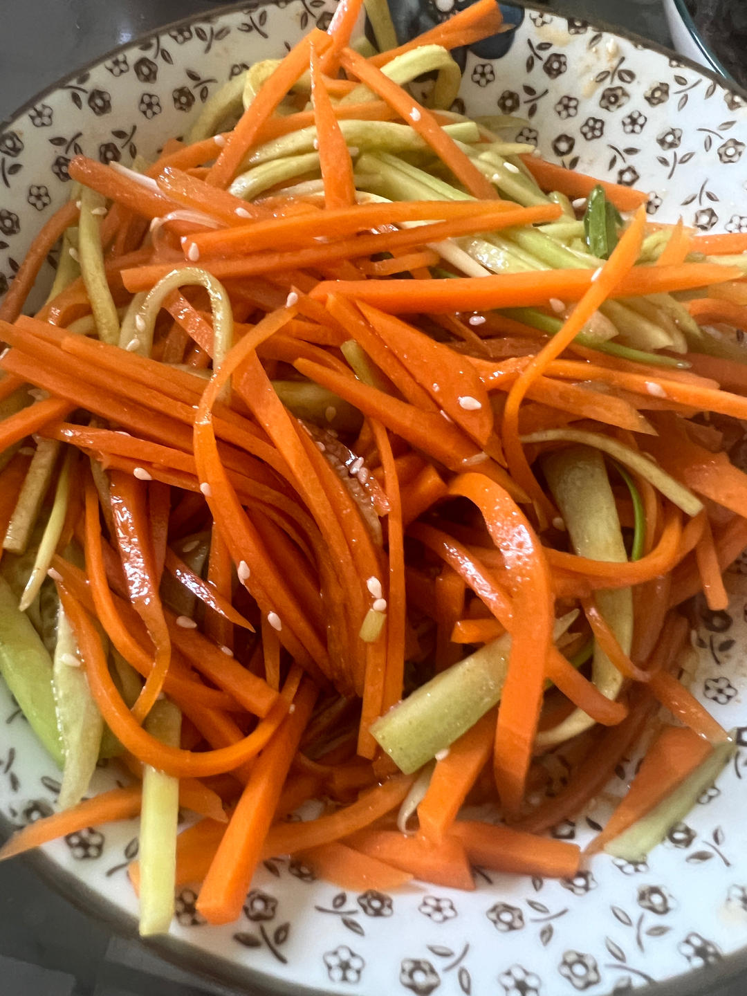 凉拌胡萝卜丝