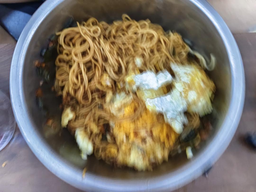 10分钟搞定的一碗葱油拌面