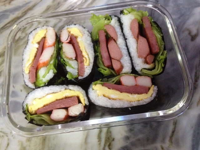 不用捏的饭团(おにぎらず)