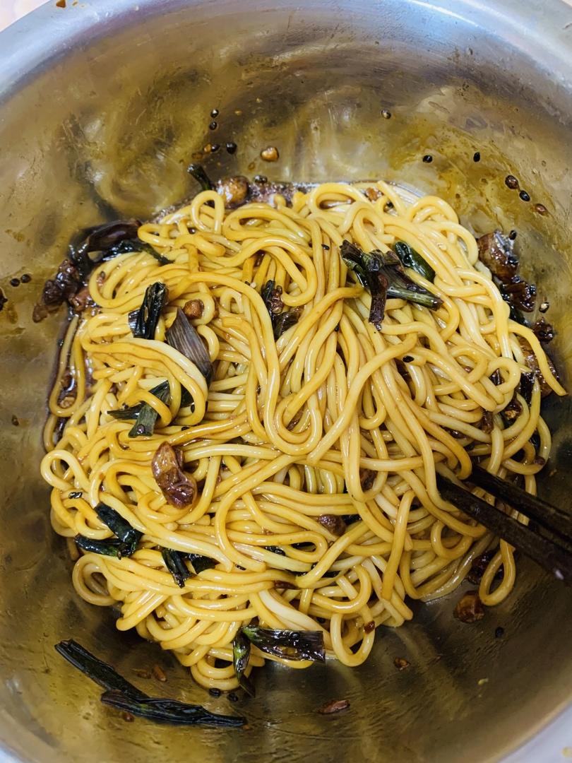 直击灵魂的葱油拌面