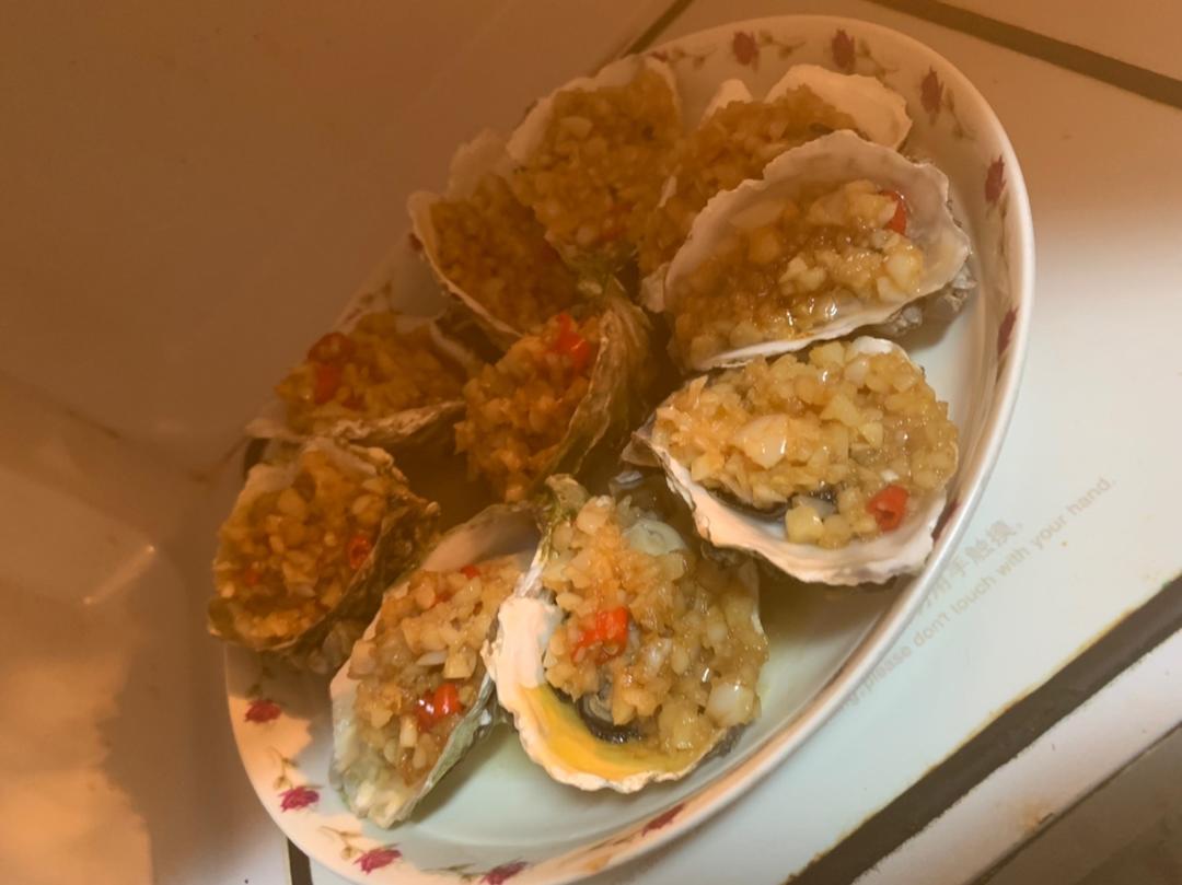 中央戏精学院本硕博连读做的微波炉烤生蚝