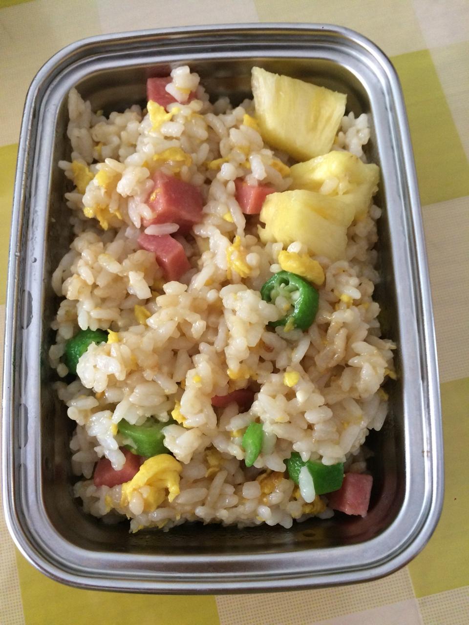 菠萝炒饭
