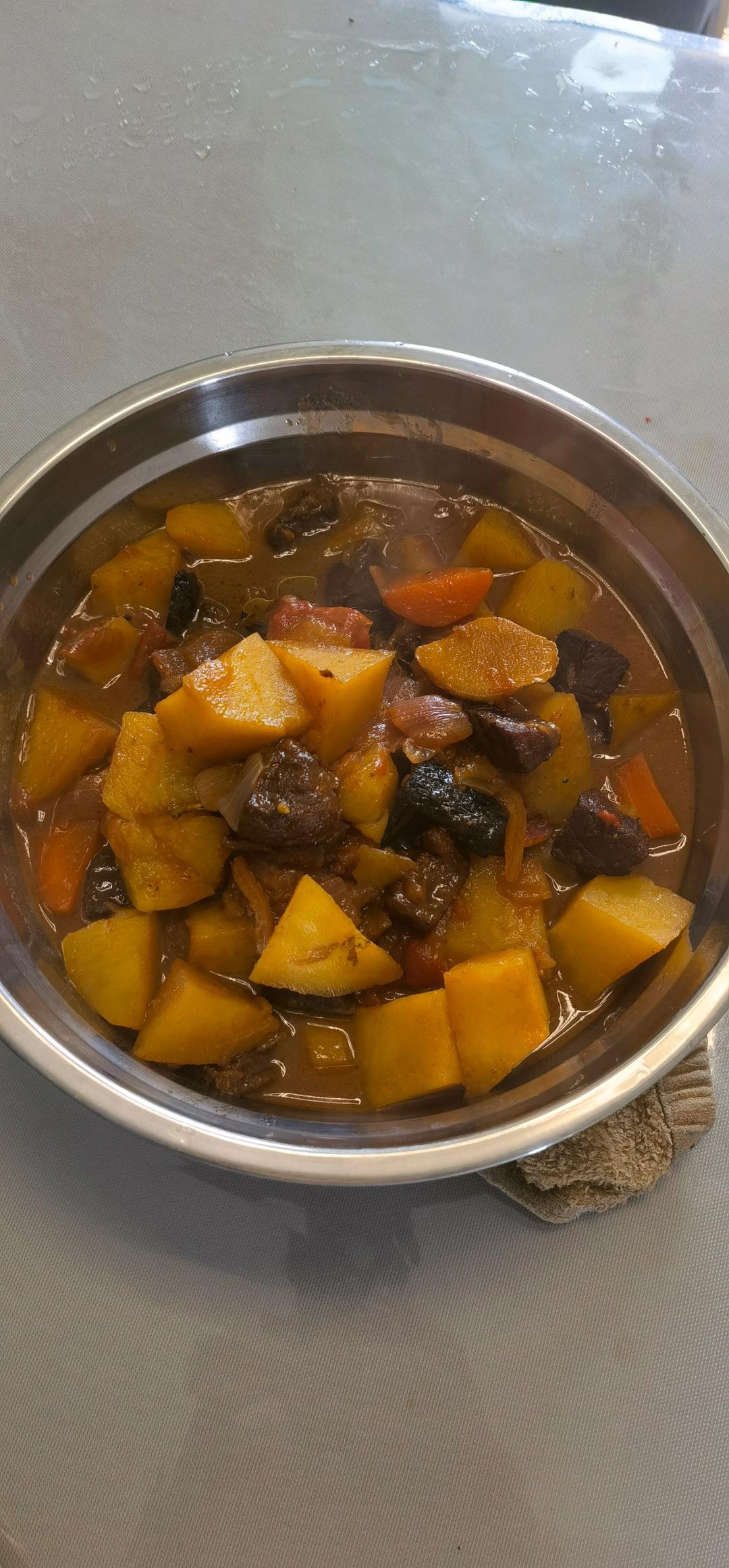 番茄土豆炖牛腩