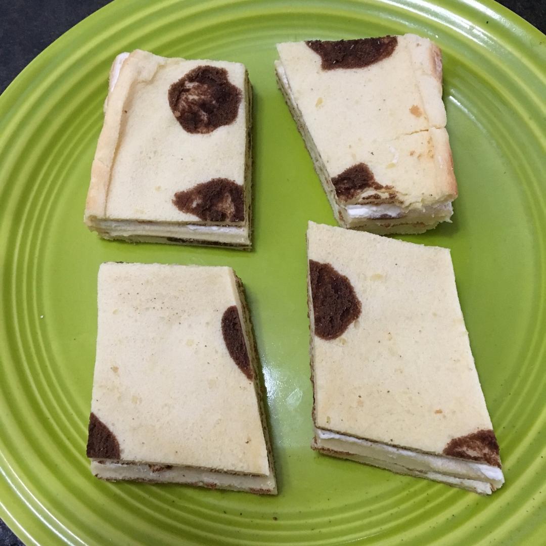 奶牛蛋糕卷+长颈鹿蛋糕卷