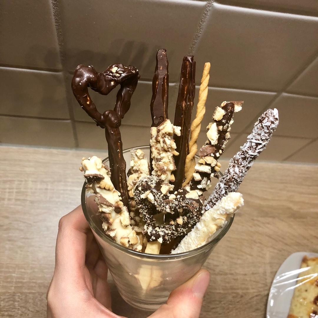 抹茶仙女棒Pocky——酥脆香甜的抹茶巧克力饼干棒，堪比原版！