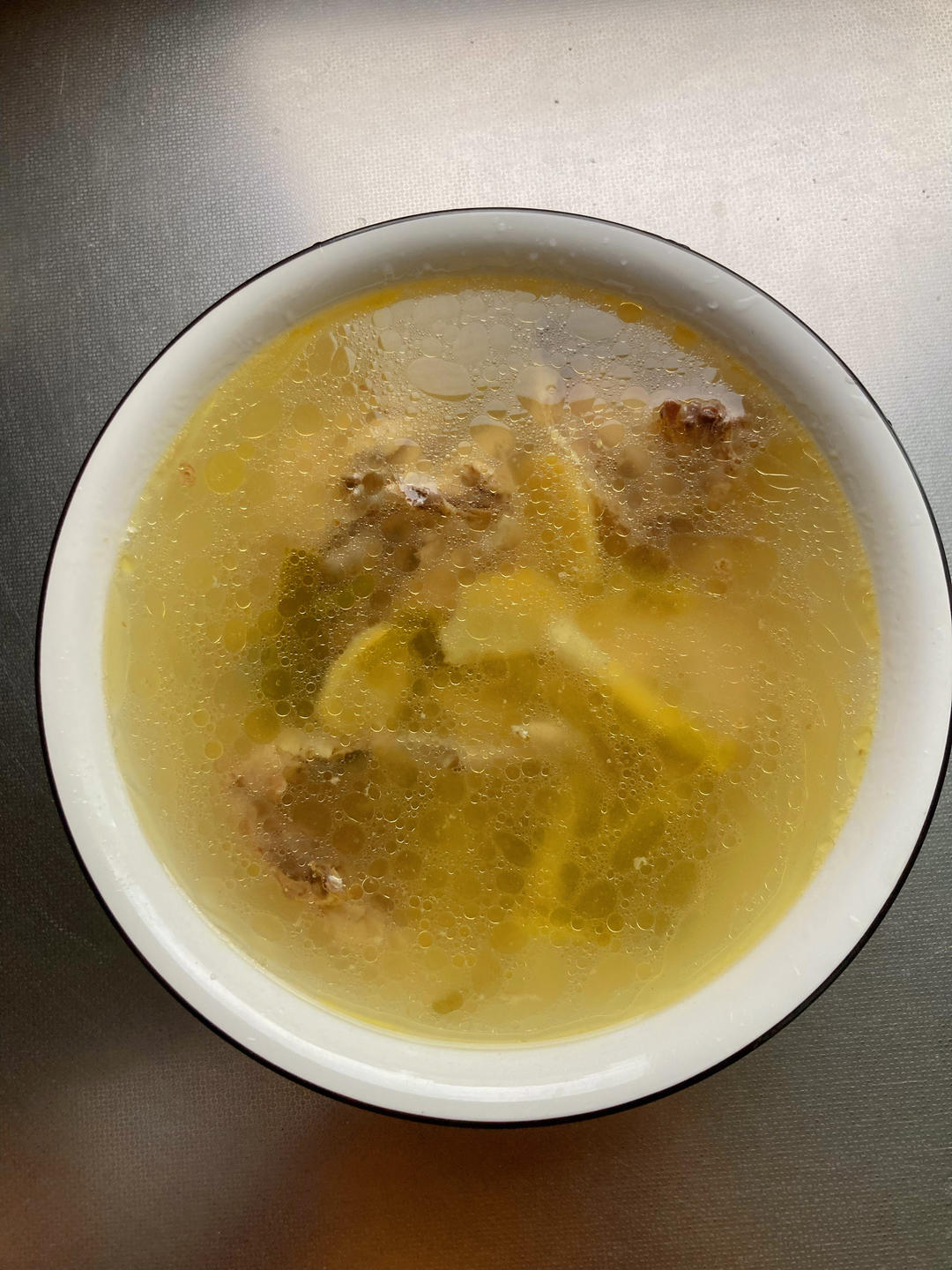 鲜美无敌：清炖鸡汤🐔