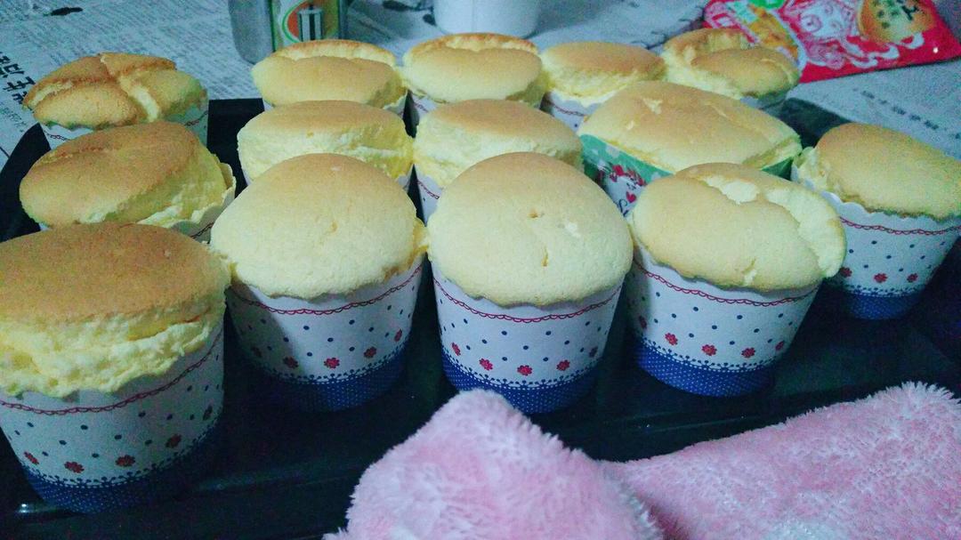 棉花纸杯蛋糕