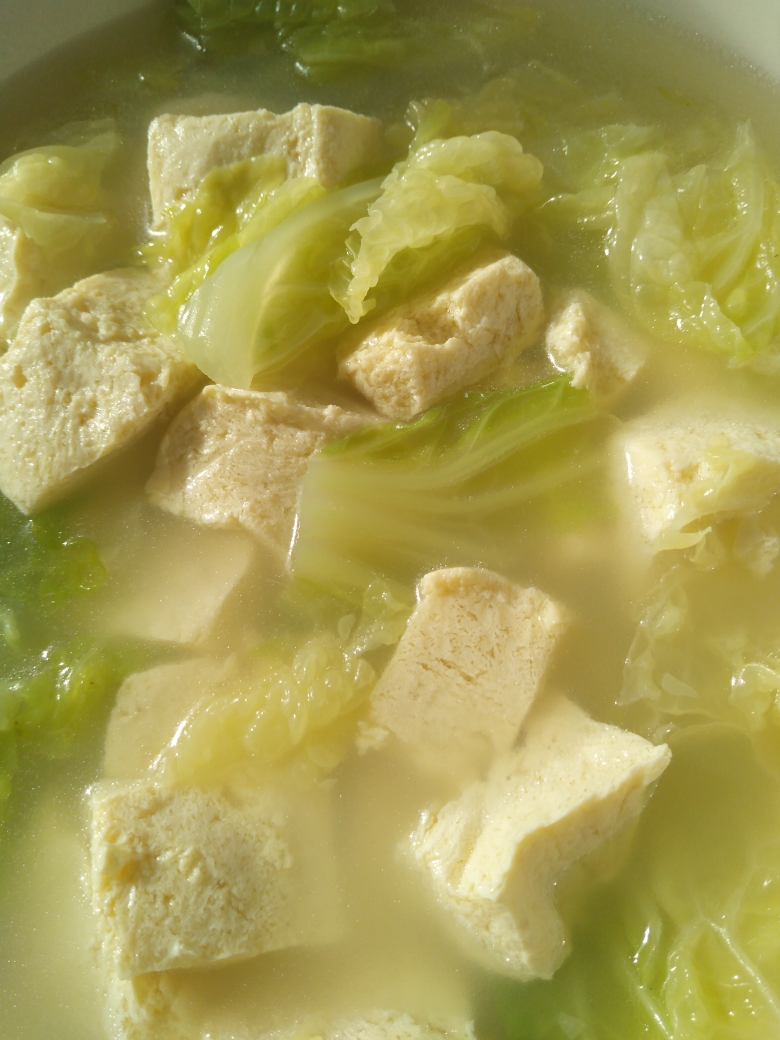 东北菜，白菜炖冻豆腐的做法