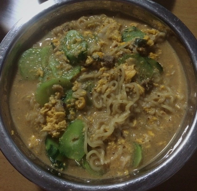 满足食欲的深夜秘密 森系浓香泡面