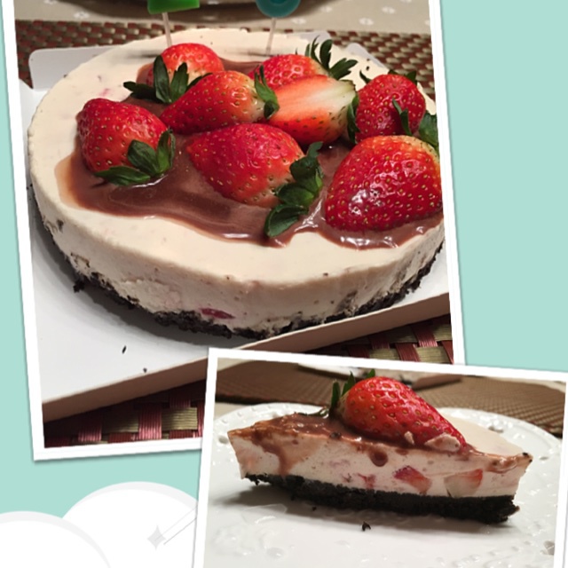 草莓果粒冻芝士蛋糕