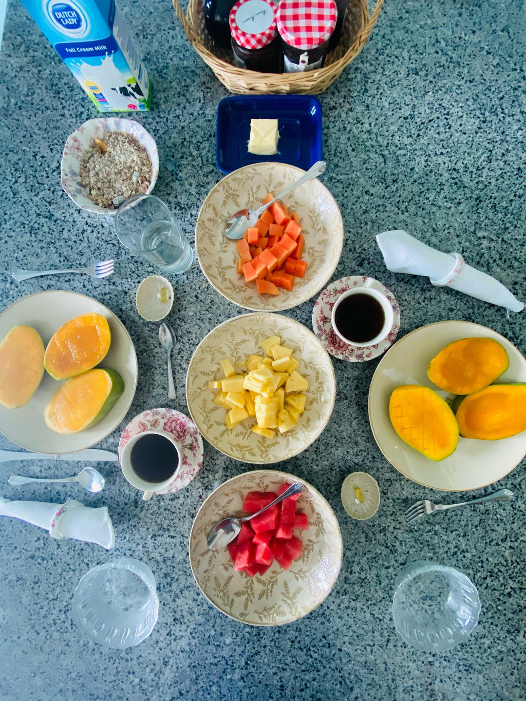 早餐•2025年12月8日