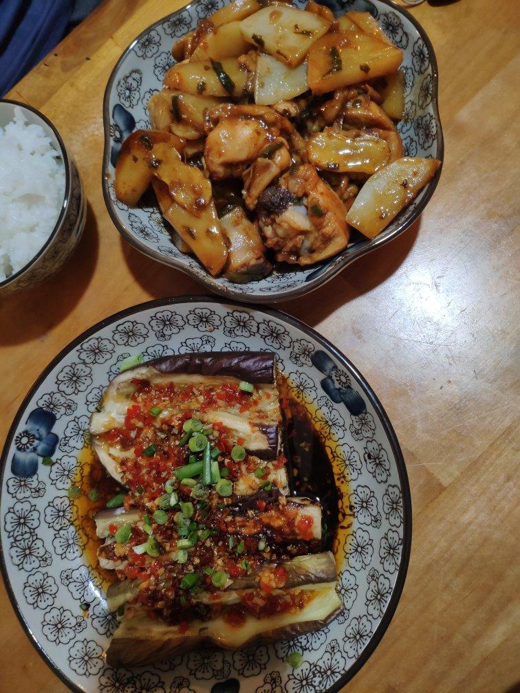 电饭锅酱鸡腿（出自微博：深夜放毒少女）