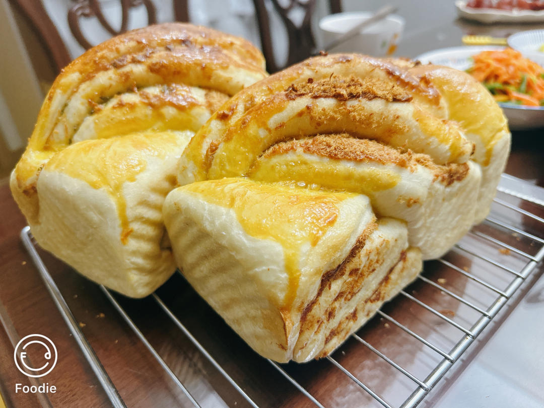 香葱肉松手撕吐司