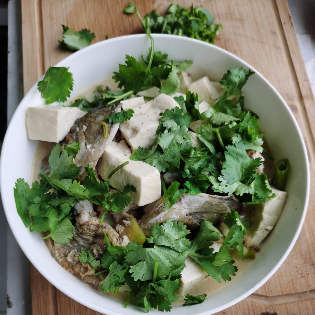鱼头豆腐汤