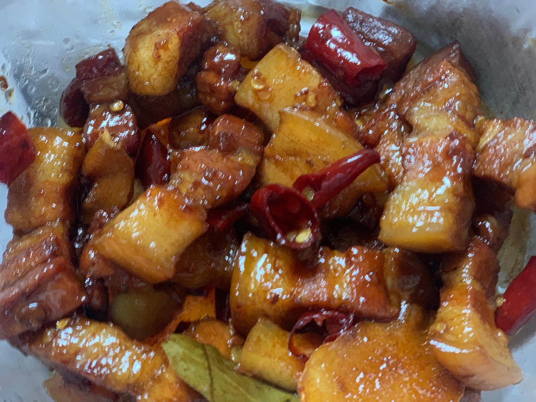 不焯水不放油的家常红烧肉