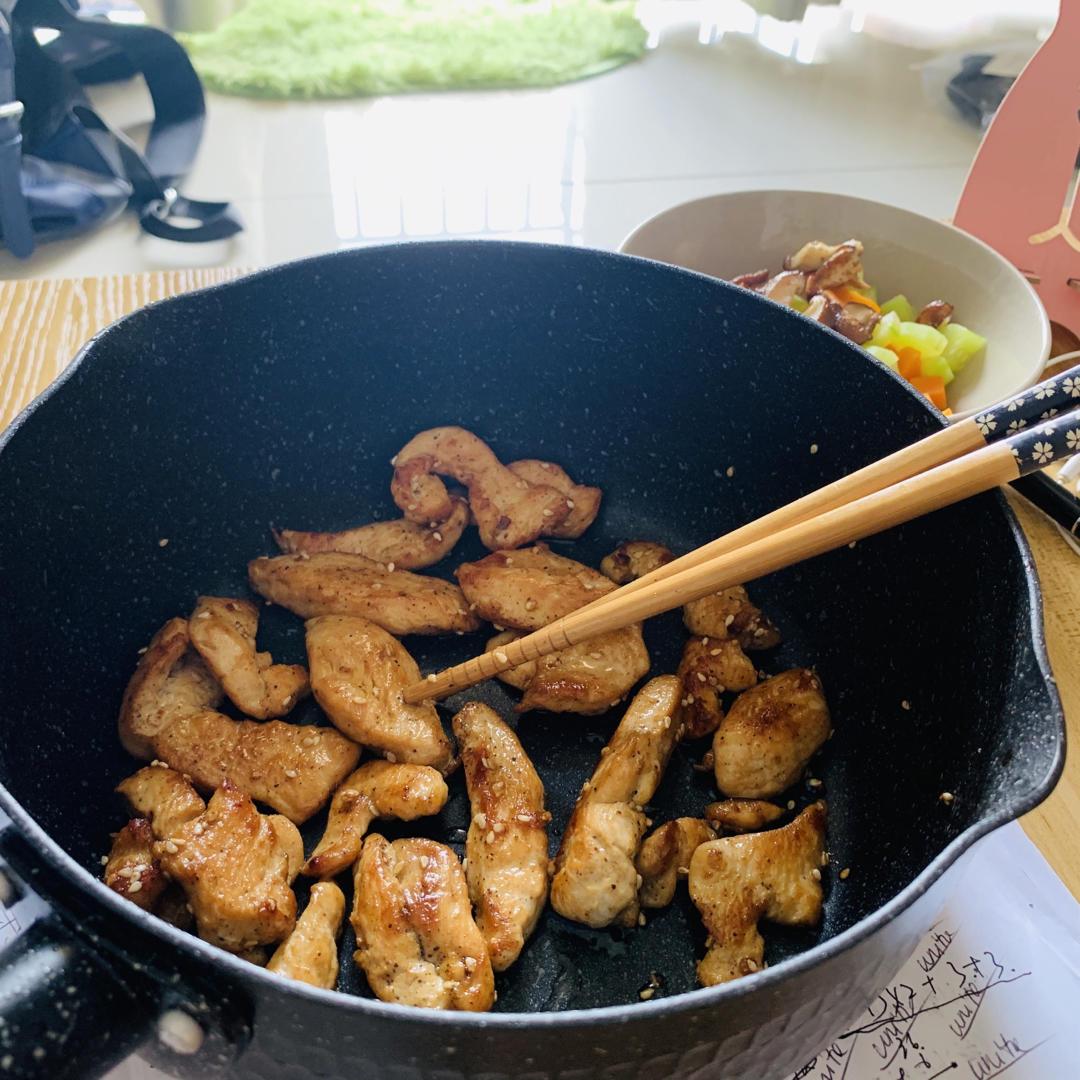 孜然鸡胸肉，低脂低卡好吃无压力。