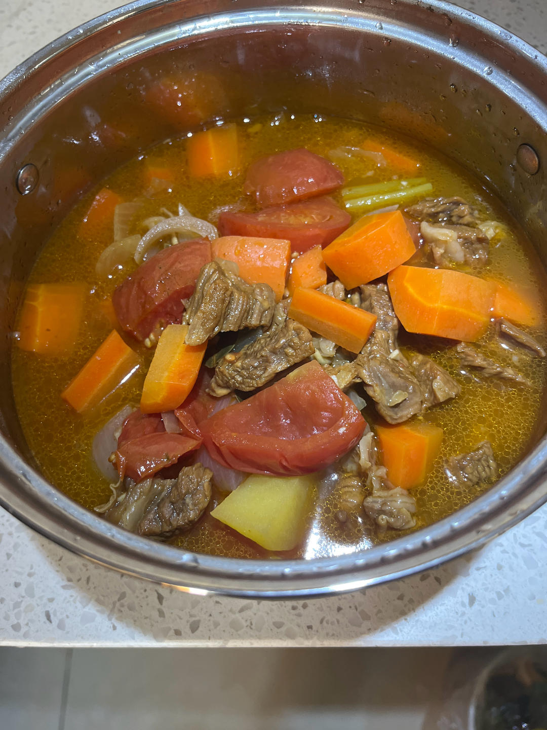 番茄土豆炖牛腩