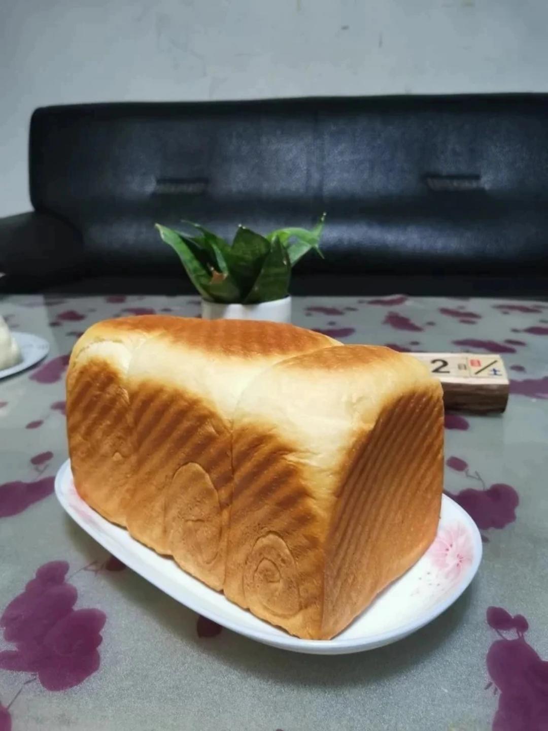 不用醒发和一发的懒人手撕吐司