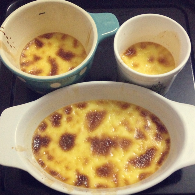 Crèmebrulée。法式烤布雷。焦糖布丁。