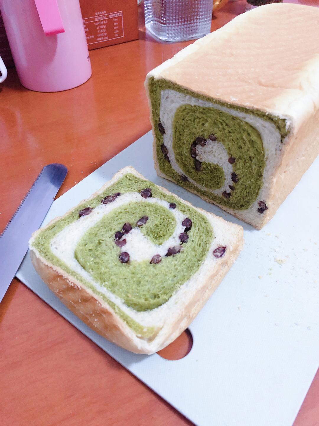 70%冷藏中种 抹茶双拼蜜豆吐司