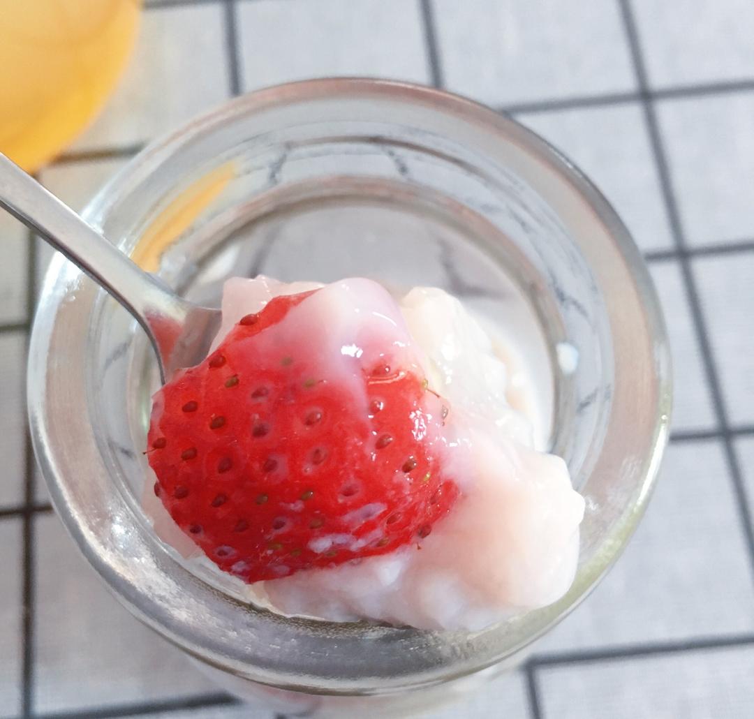 草莓牛奶布丁