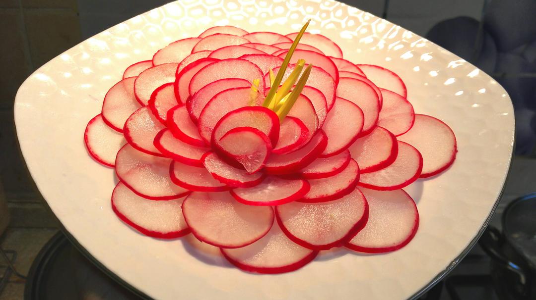 艳艳妈做的小萝卜切花