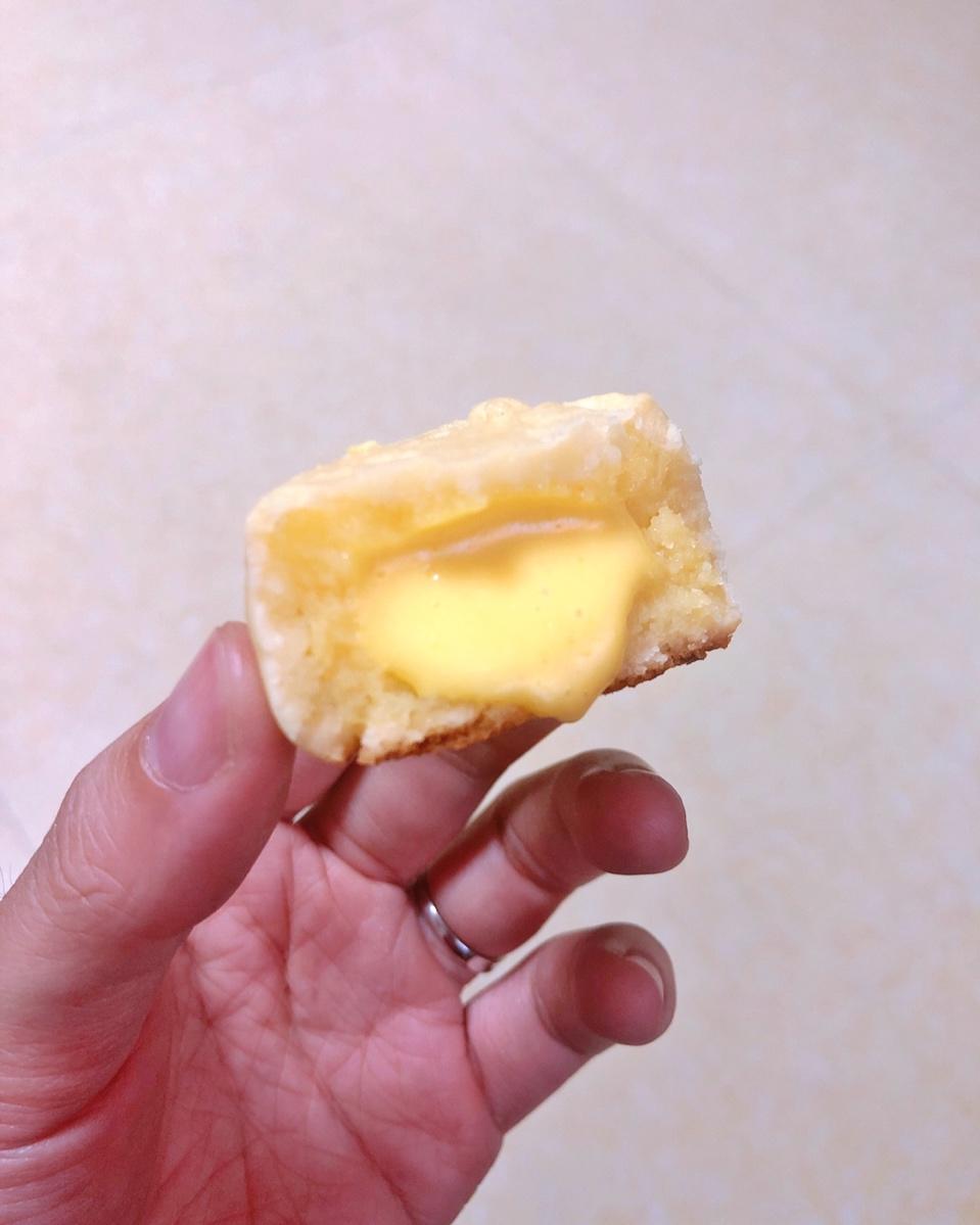 奶黄流心月饼