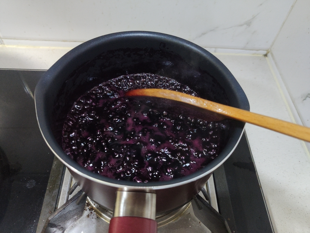 自制家庭简单版蓝莓酱的做法