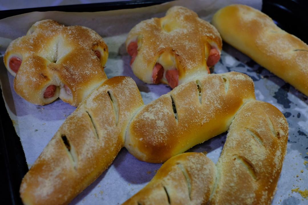 芝士火腿肠餐包