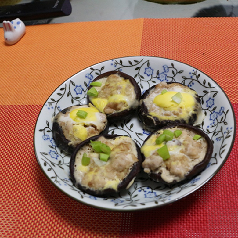 香菇肉末蒸鹌鹑蛋