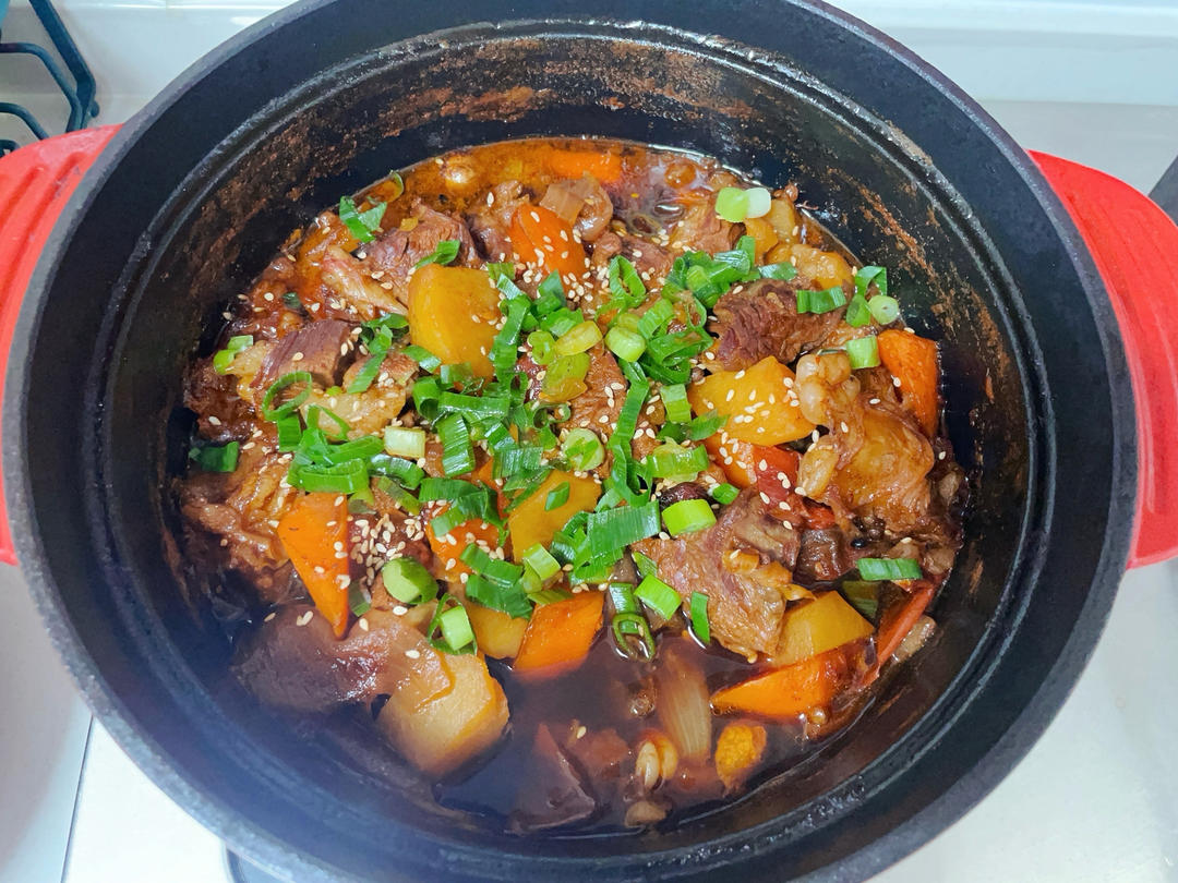 沙沙土豆胡萝卜炖牛肉