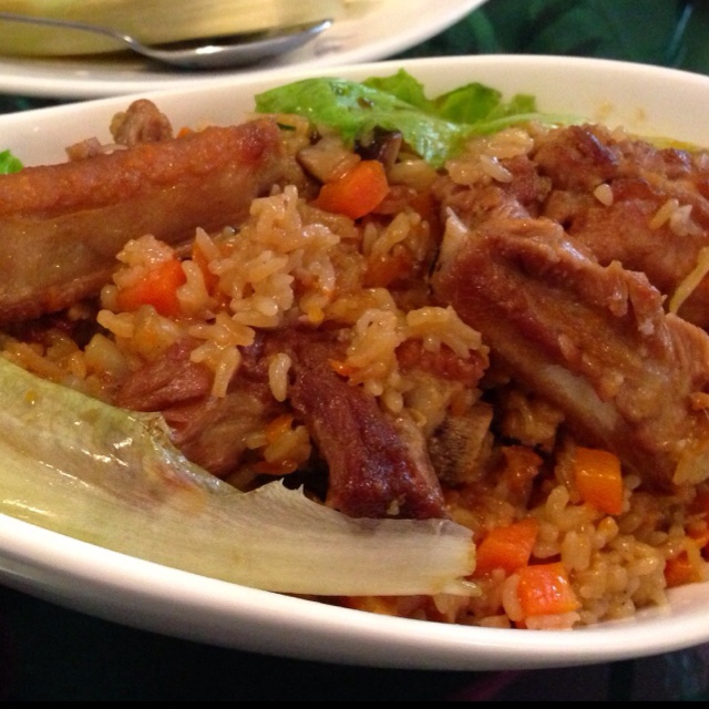 喷香排骨焖饭（爆好吃）