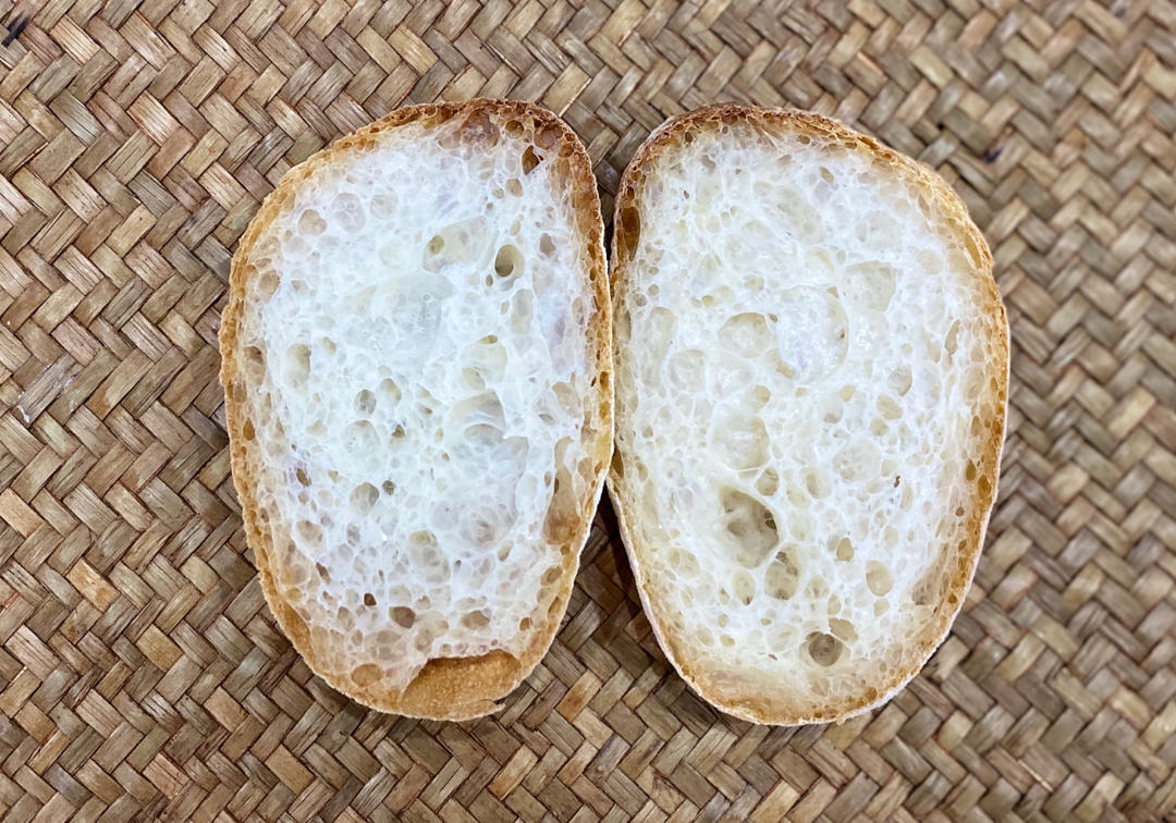 恰巴塔面包  Ciabatta