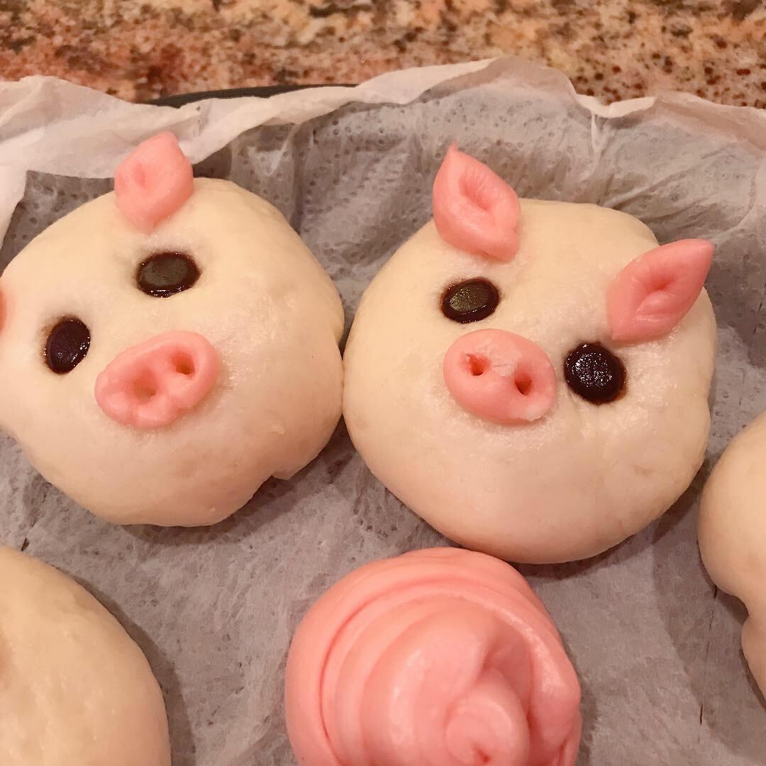 rou卢卢做的小猪奶黄包