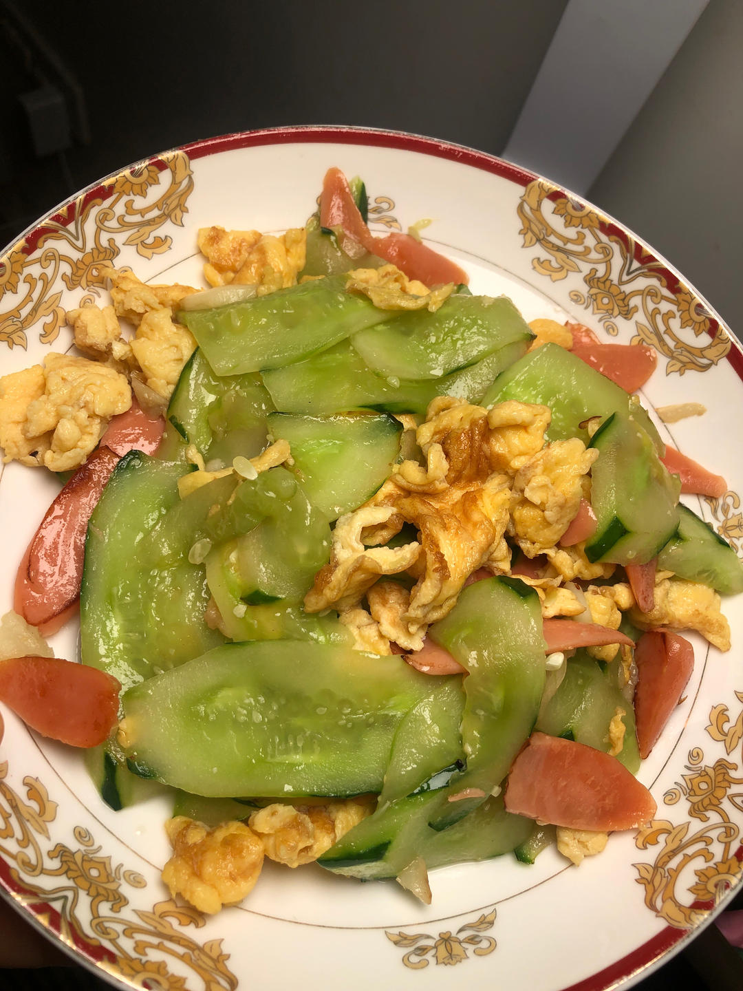 五分钟下饭菜黄瓜火腿炒鸡蛋